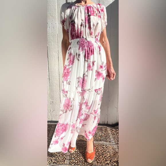 KATE and LILY Dresses & Skirts - KATE and LILY Boho Ruffle Trimming Maxi Dress Pink |White Floral NWT (Size 14W)